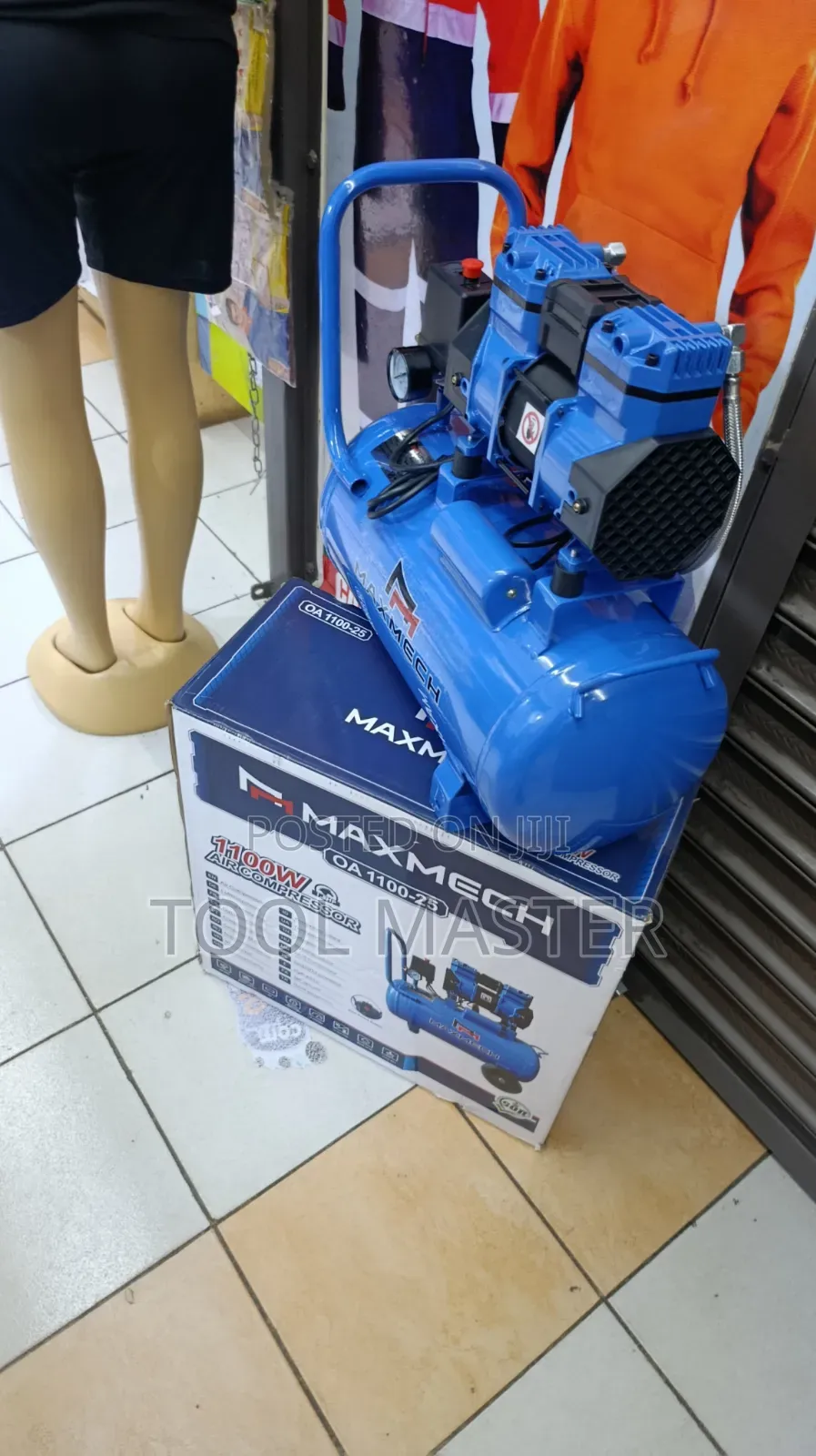 Maxmech 25l 1100watts Silent Compressor/Maxmech 25l Oilless Electric
