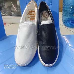 Wipe and Go Ladies Rubber Shoes