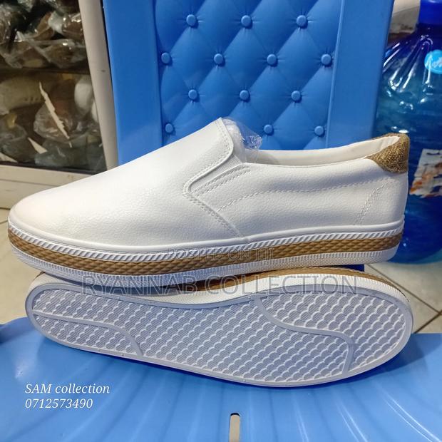 Wipe and Go Ladies Rubber Shoes - thumbnail 8