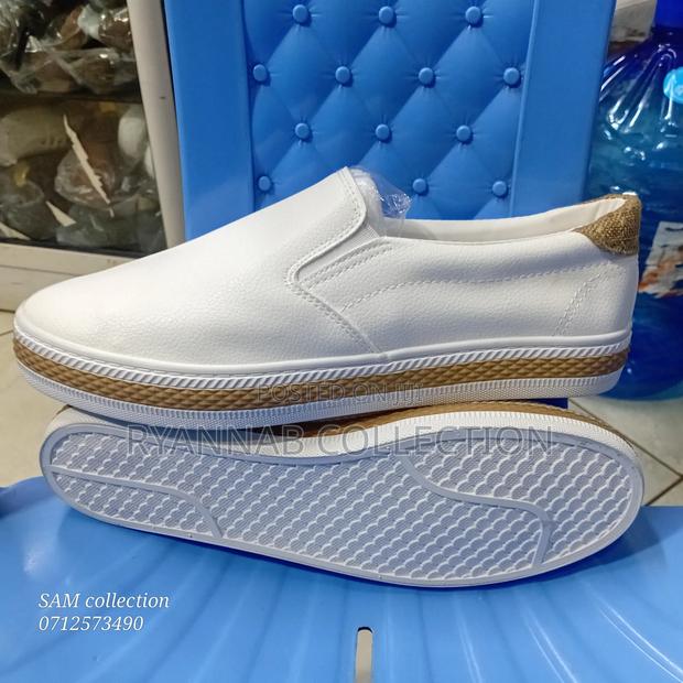 Wipe and Go Ladies Rubber Shoes - thumbnail 9