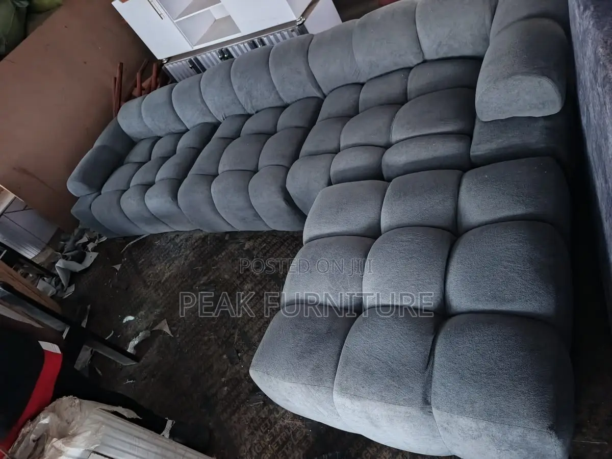 Summit Corner Lounge