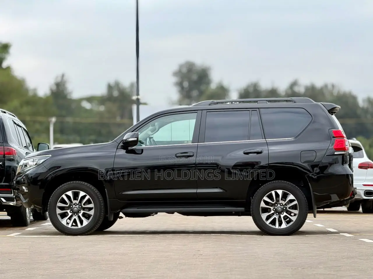 Toyota Land Cruiser Prado 2.8 2021 Black