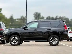 Toyota Land Cruiser Prado 2.8 2021 Black
