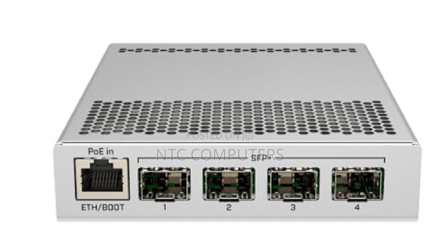 Mikrotik Crs305-1g-4s+In 5-Port Desktop 1 Ge Port 4 Sfp+ 10gbps Ports