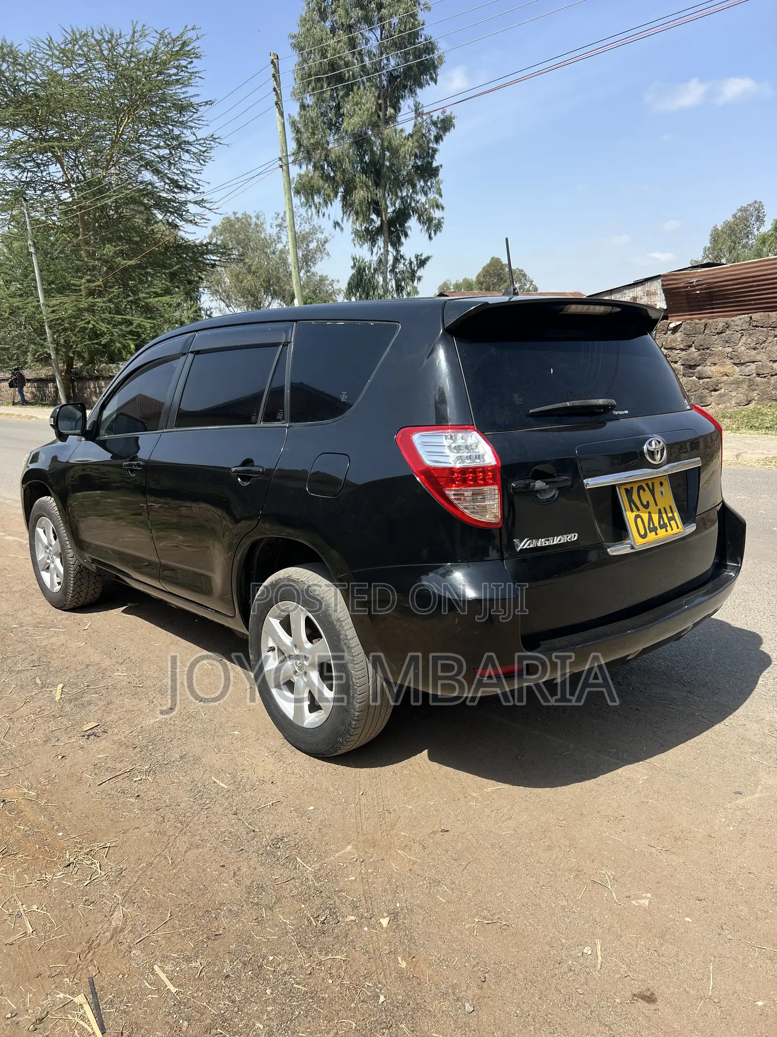 Toyota Vanguard 2013 Black