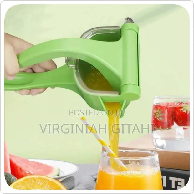 Multifunctional Handheld Juicer / Squeezer