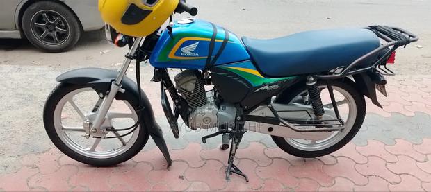 Honda CB 2025 Blue - thumbnail 5