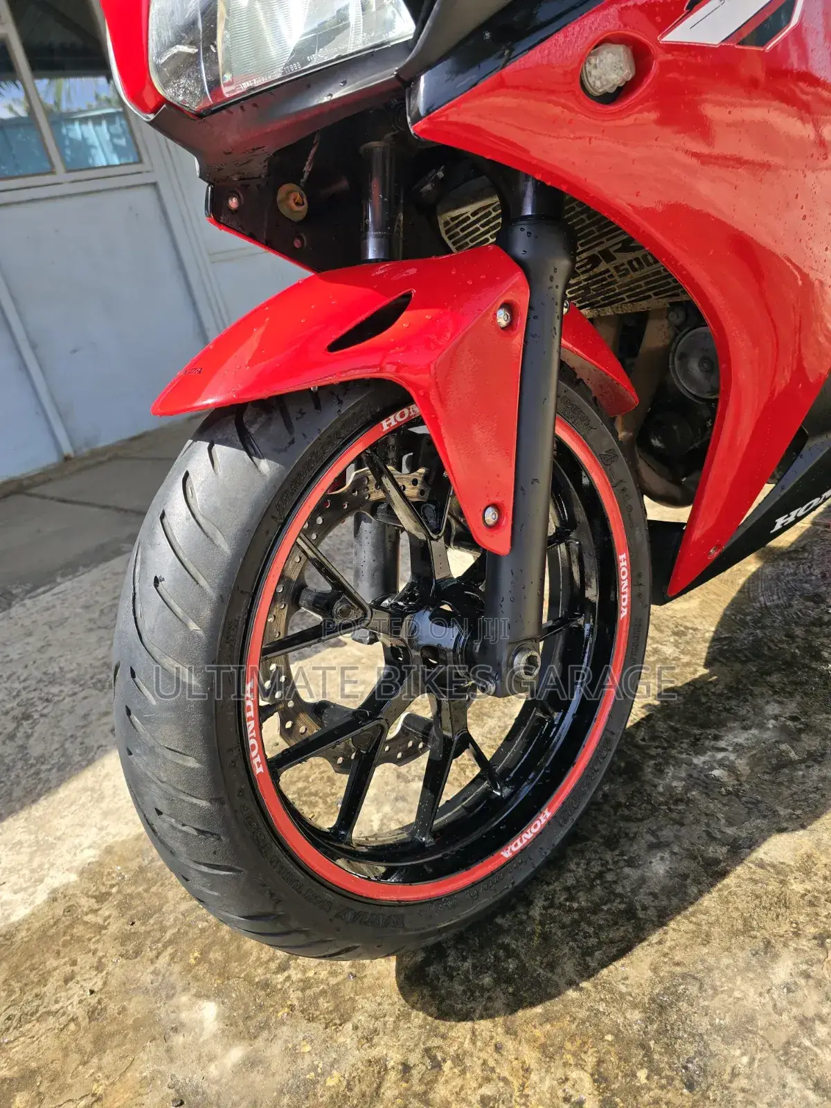 Honda CBR 2012 Red