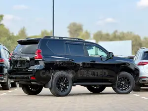 Toyota Land Cruiser Prado 2.7 2021 Black