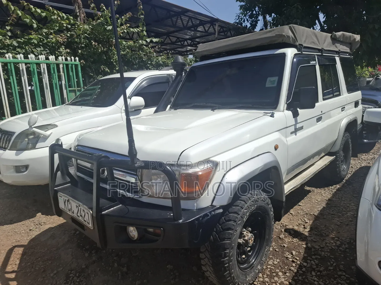 Toyota Land Cruiser 2012 White