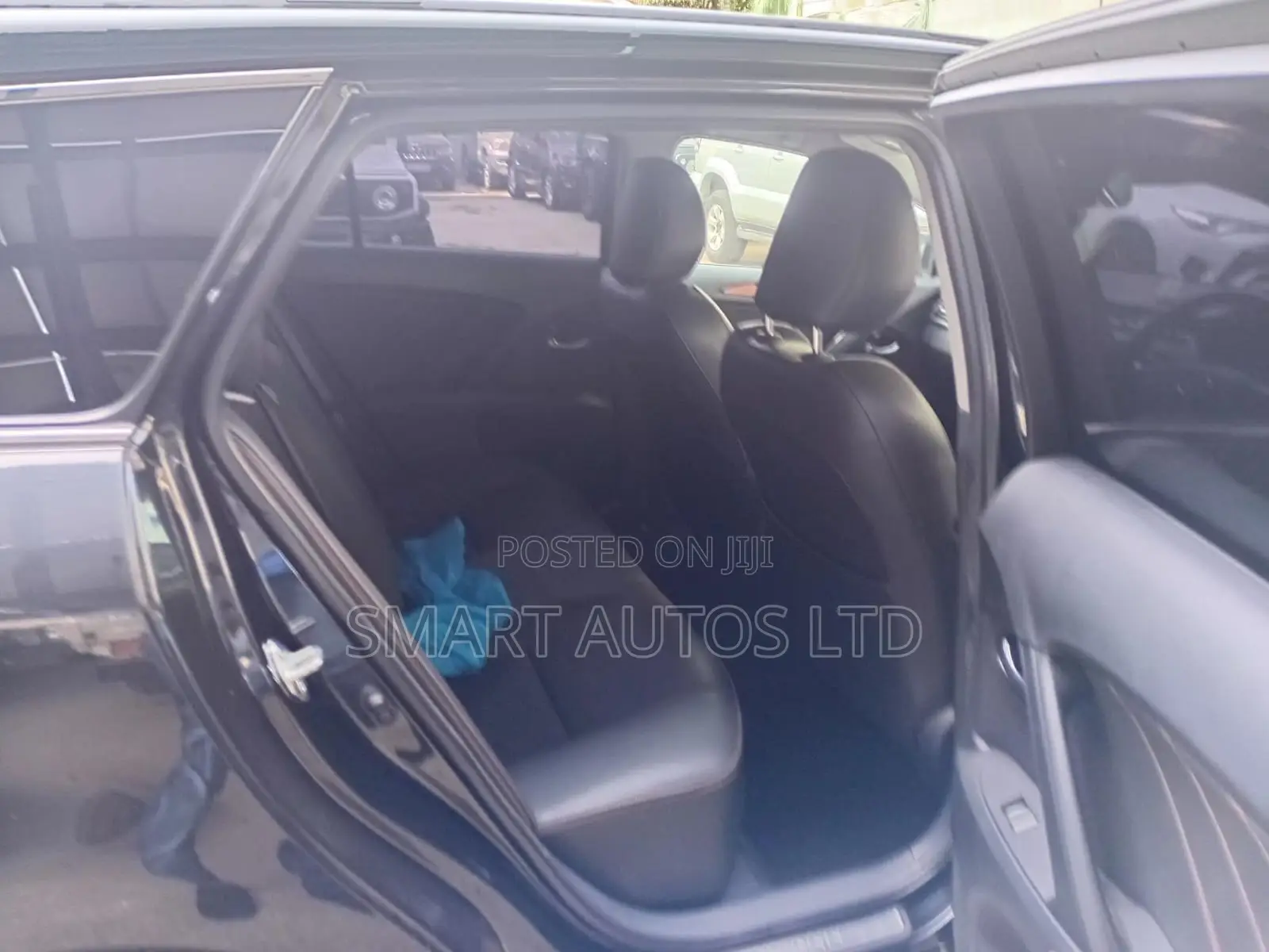 Toyota Avensis 2018 Black