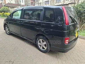 Toyota ISIS 2008 Black