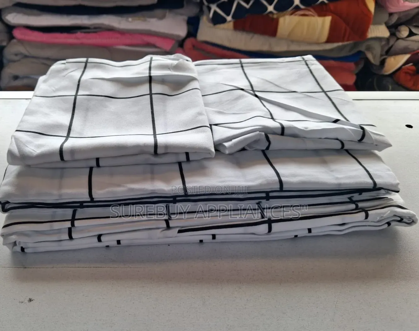 CLP 5x6 Bedsheet Set – 2 Bedsheets 2 Pillowcases
