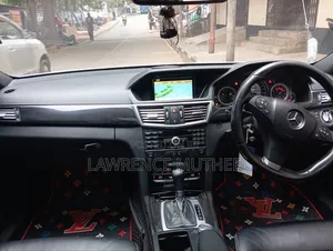 Mercedes-Benz E250 2011 Silver
