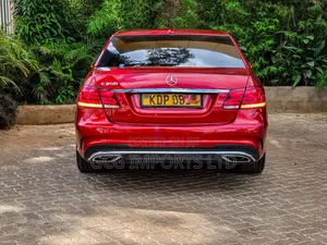 Mercedes-Benz E250 2016 Red
