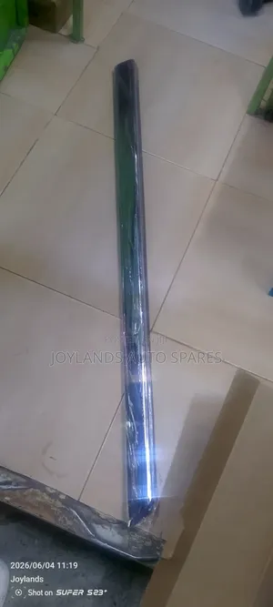 Landcruiser Fj150 Side Body Mouldings Chrome