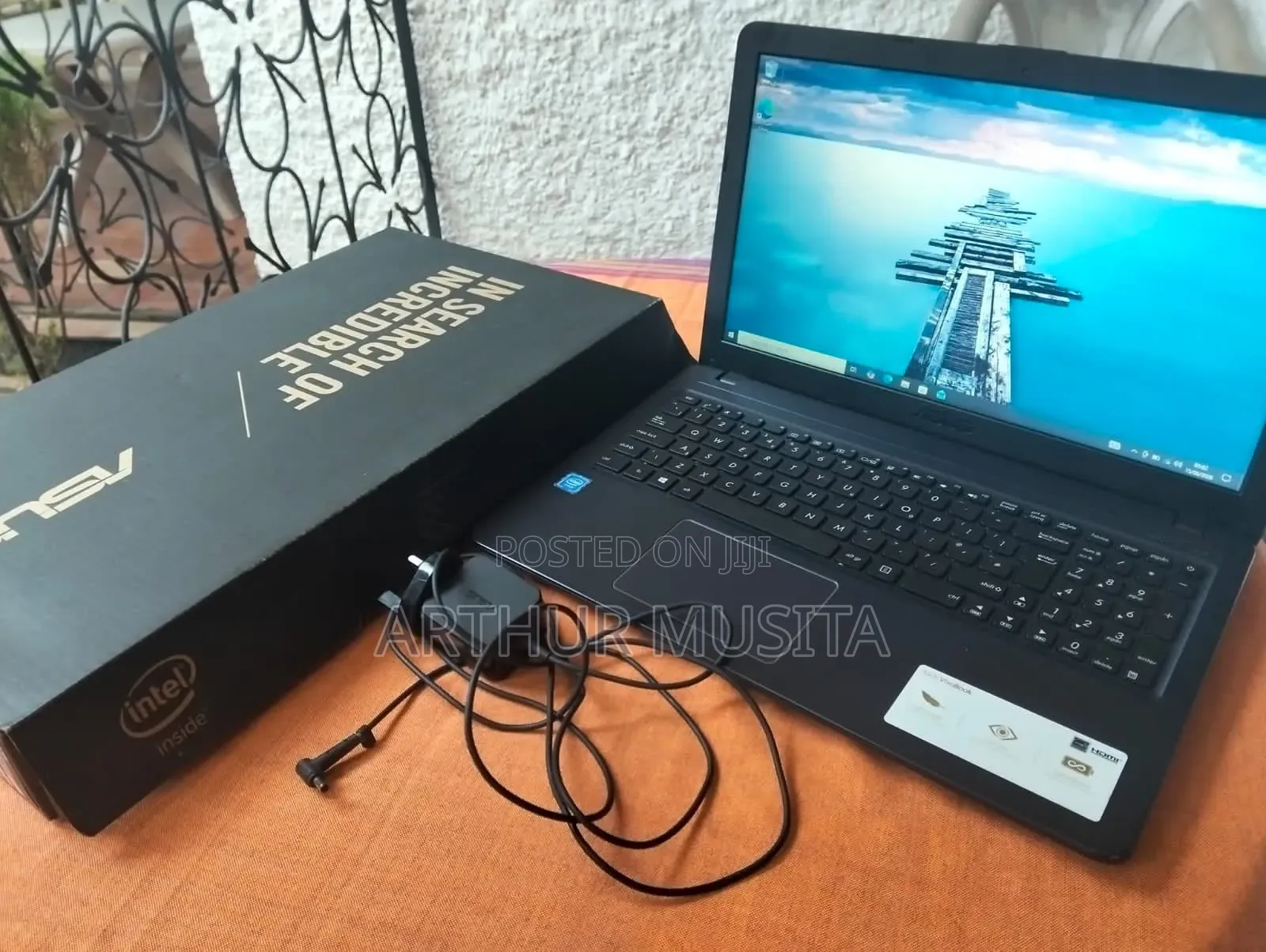 Laptop Asus VivoBook 15 X540NA 4GB Intel Celeron HDD 1T