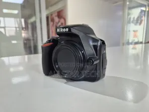 Nikon D3500 Body + Charger and Strap