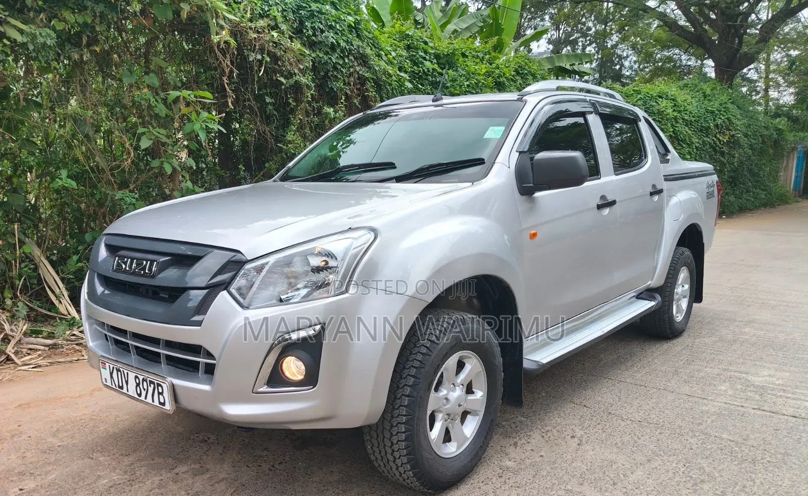 Isuzu D-MAX 2024 Silver