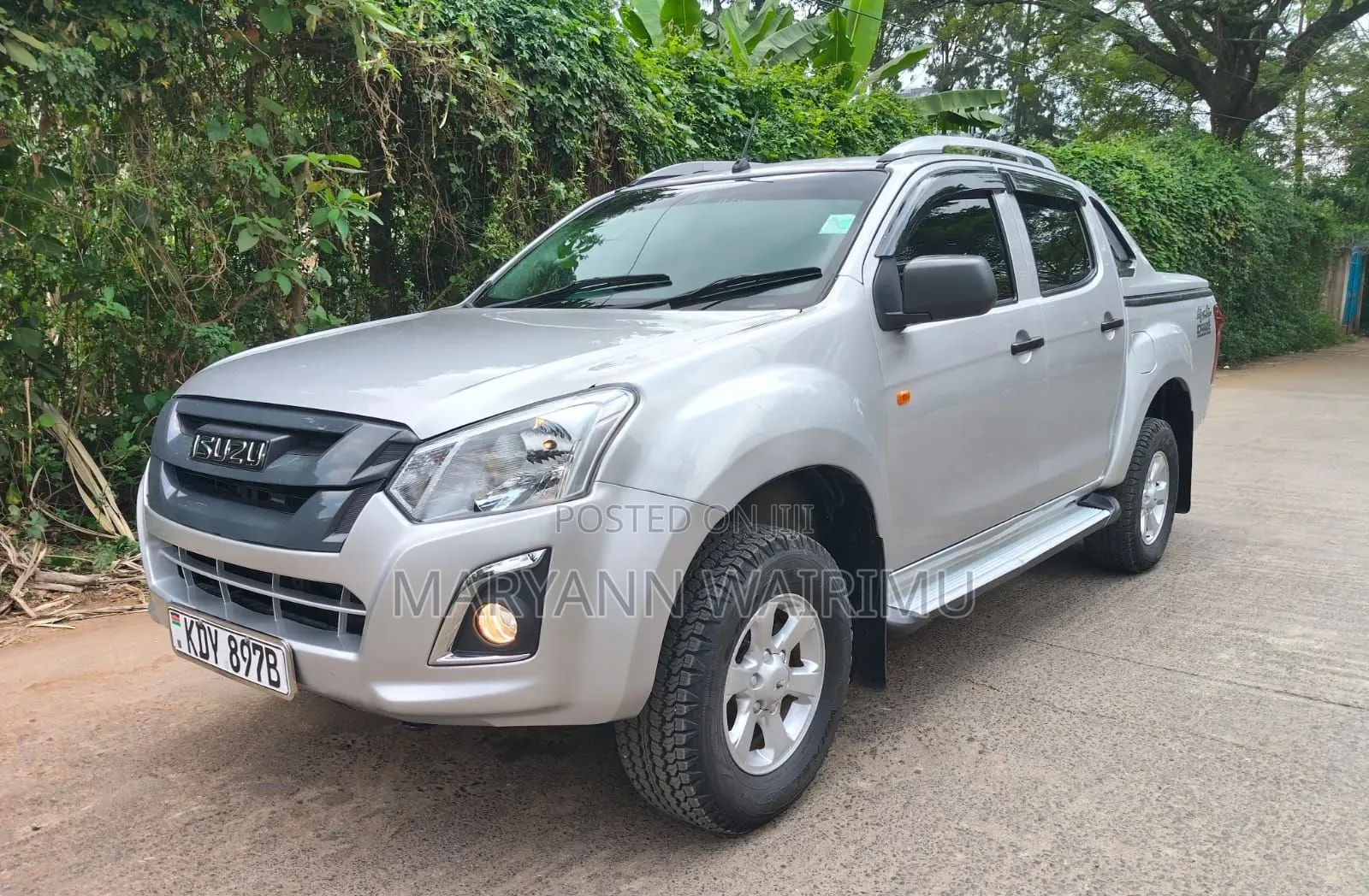 Isuzu D-MAX 2024 Silver
