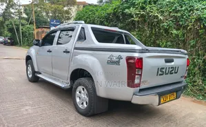 Isuzu D-MAX 2024 Silver