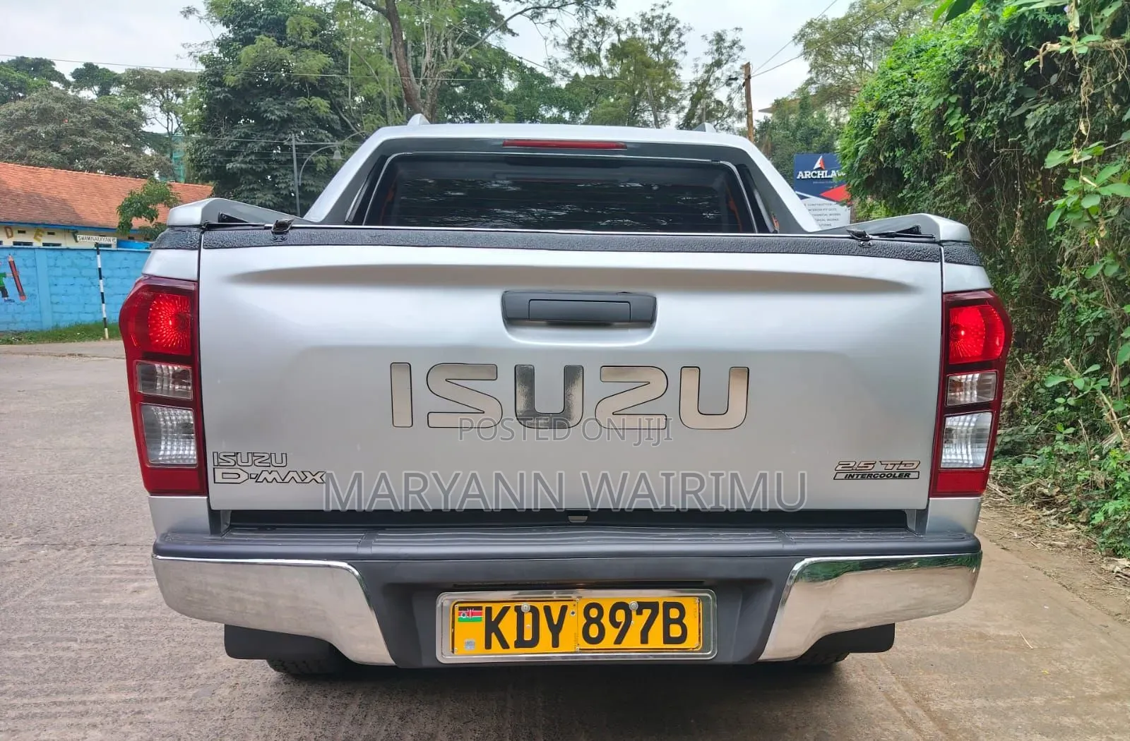 Isuzu D-MAX 2024 Silver