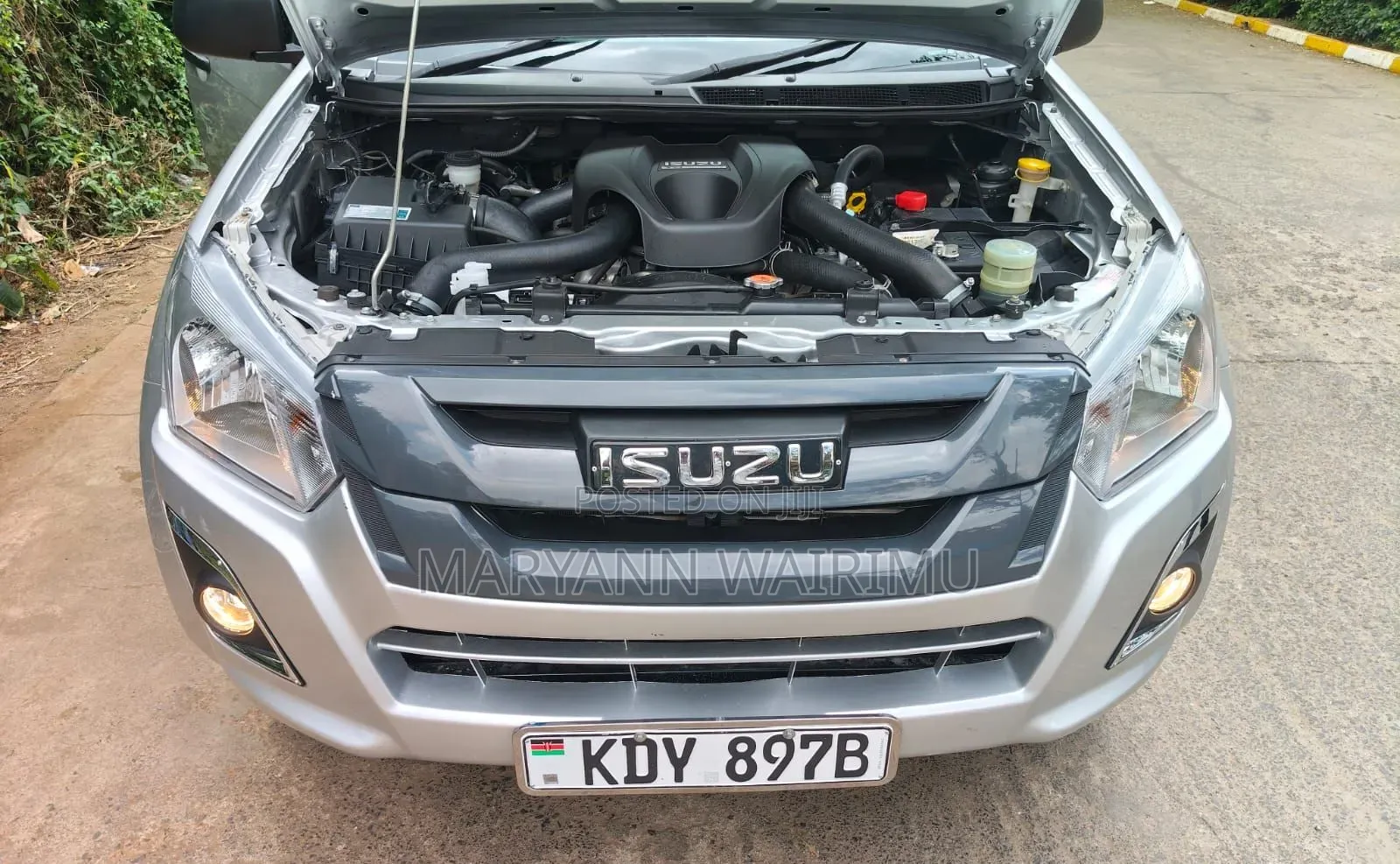 Isuzu D-MAX 2024 Silver