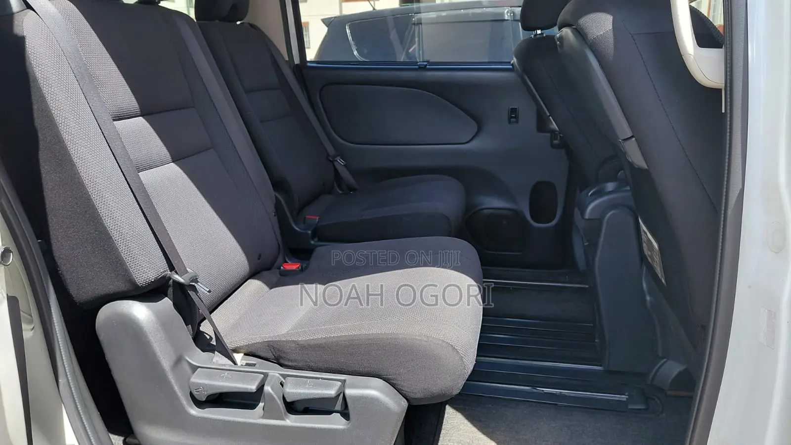 Nissan Serena 2017 Off white