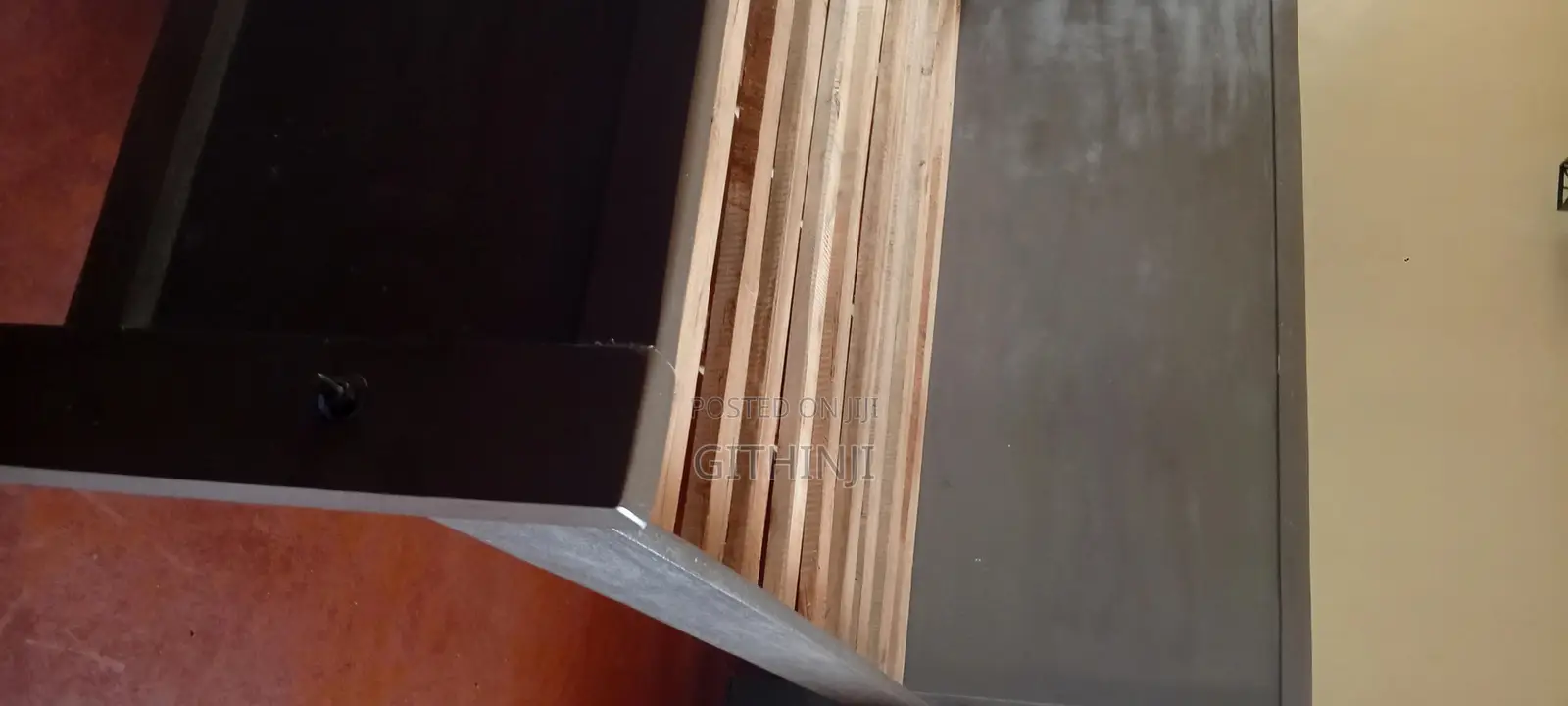 6*6 Hard Wood Bed