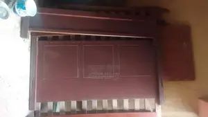 6*6 Hard Wood Bed