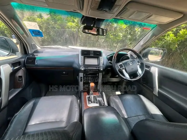 Toyota Land Cruiser Prado 3.0 TD 2010 Silver