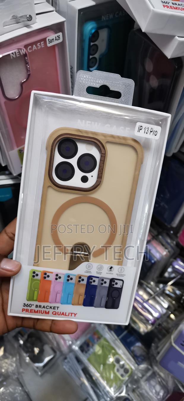 iPhone 13 Pro Brown Bumper Border Case