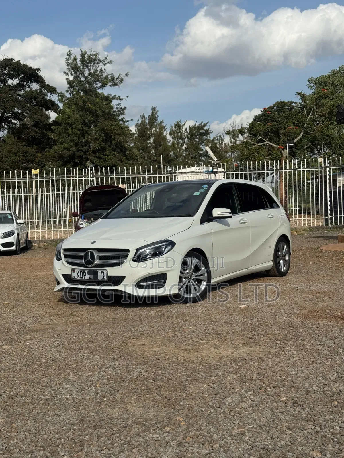 Mercedes-Benz B-Class 2017 White