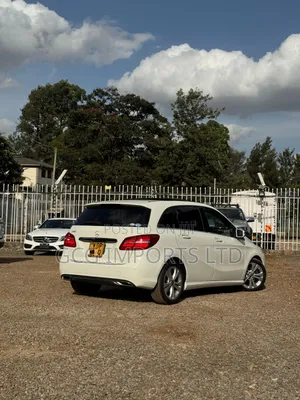 Mercedes-Benz B-Class 2017 White