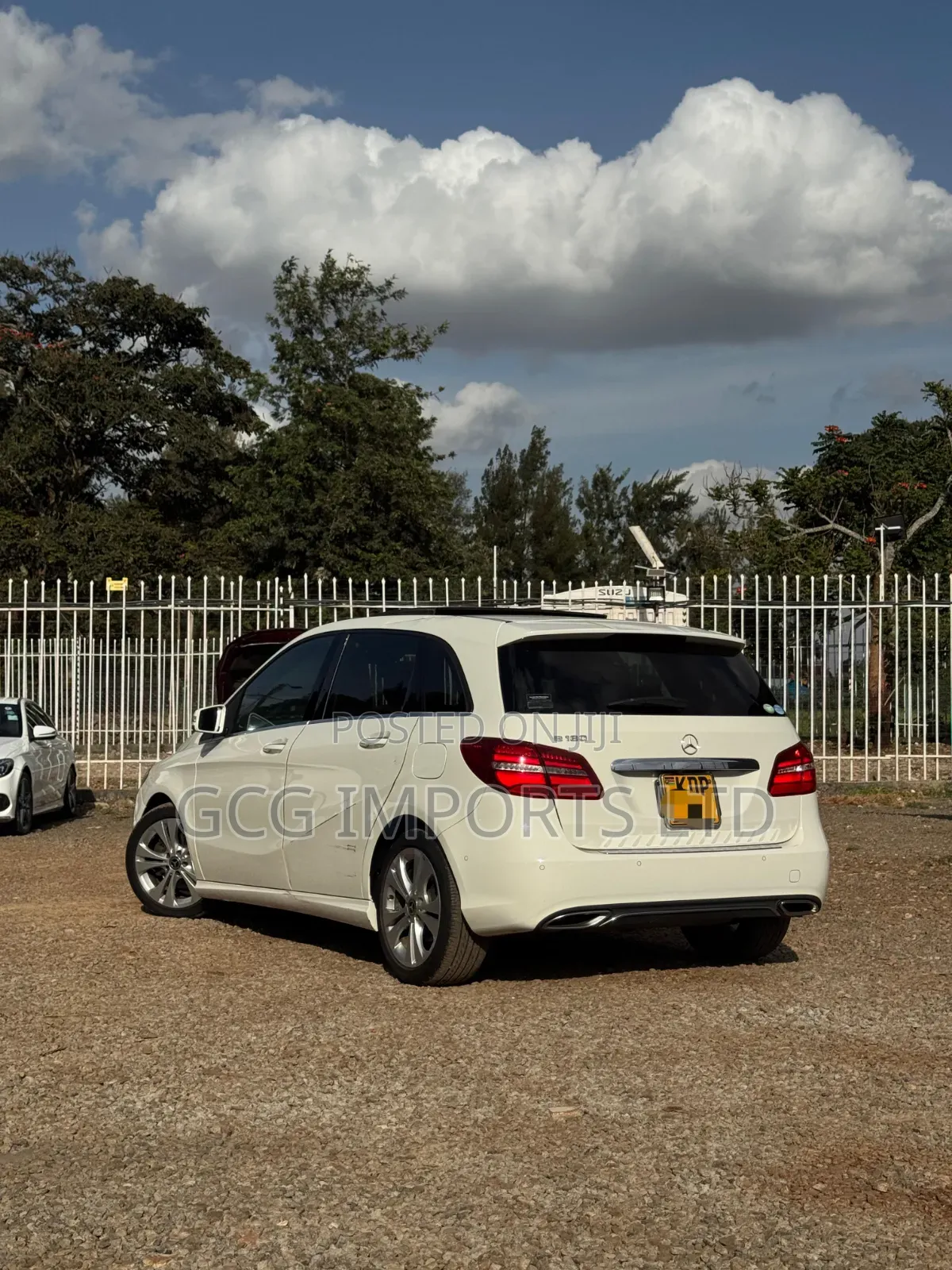 Mercedes-Benz B-Class 2017 White