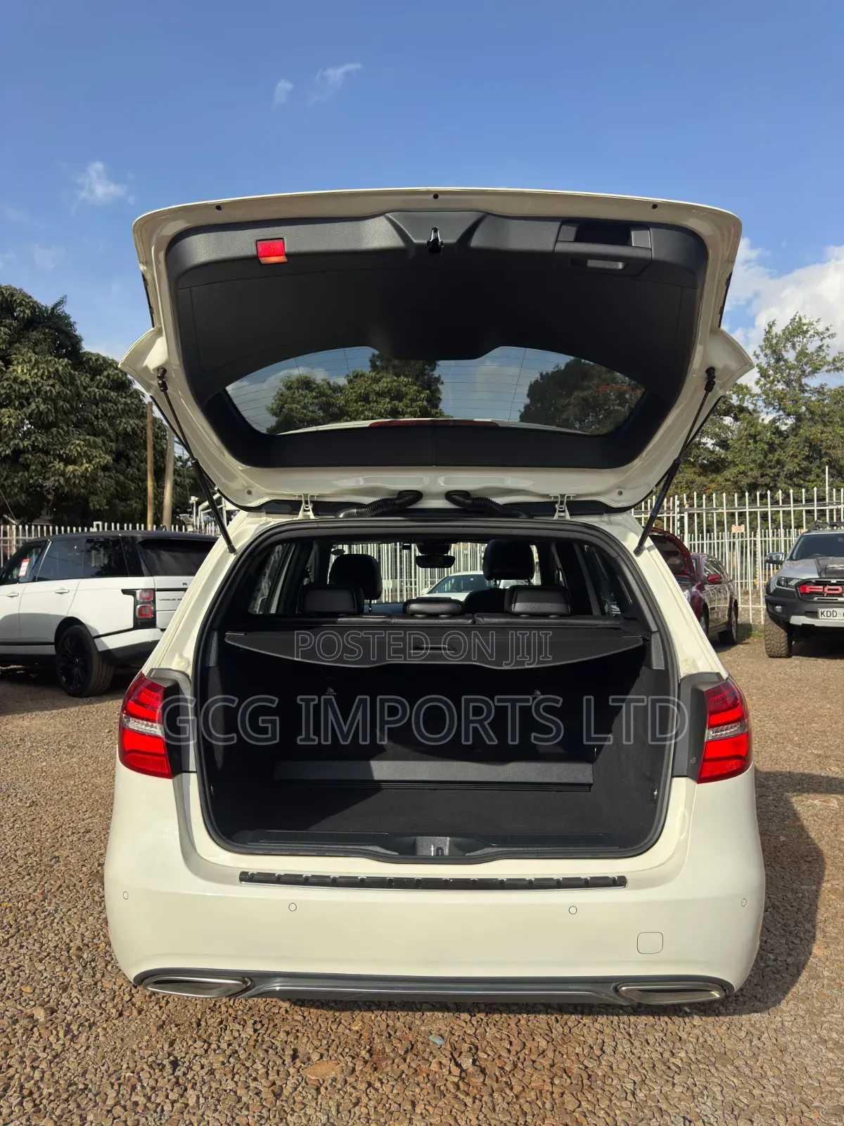 Mercedes-Benz B-Class 2017 White