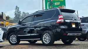 Toyota Land Cruiser Prado 2.8 2017 Black