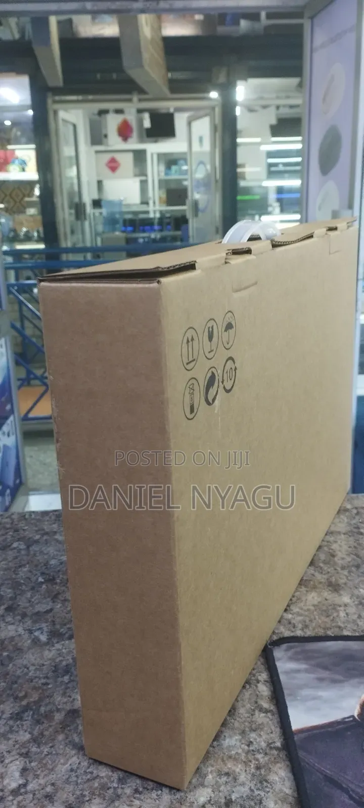Laptop Parkaging Boxes