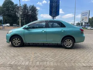 Toyota Belta 2009 Blue