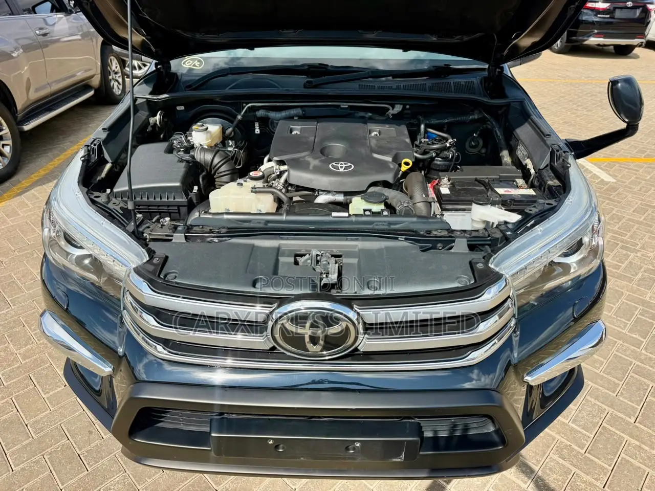 Toyota Hilux 2019 Black