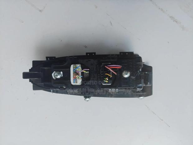 Subaru Forester Ske 2019 Door Switch - thumbnail 3