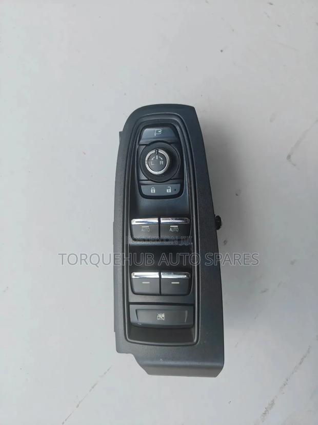 Subaru Forester Ske 2019 Door Switch