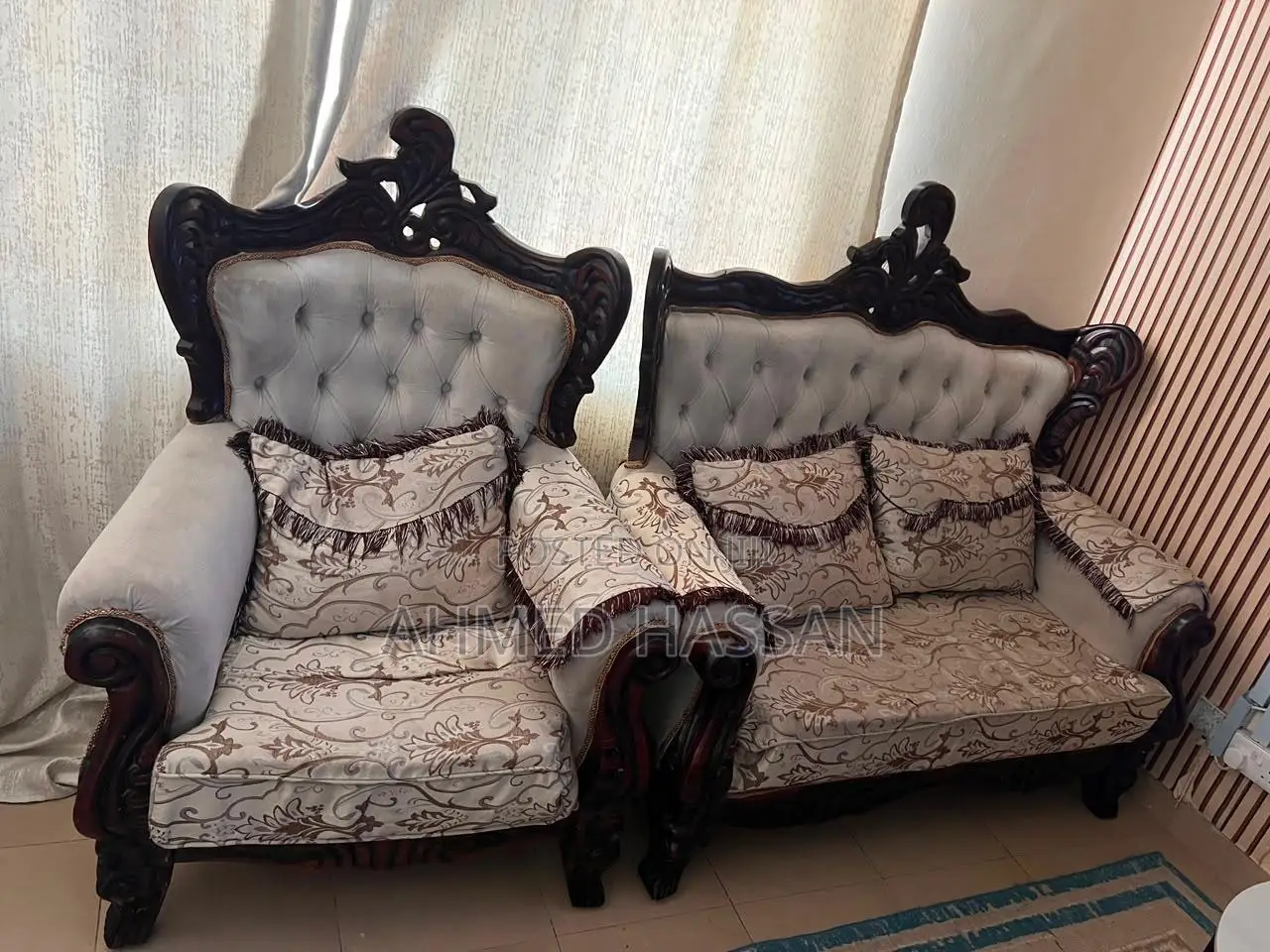Royal Classic Sofa Set