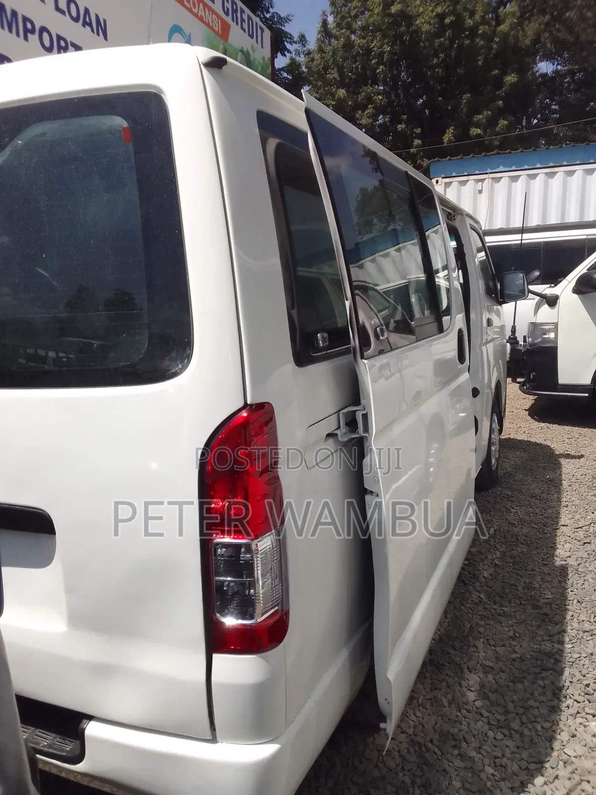 Toyota Grand HiAce 2014 White