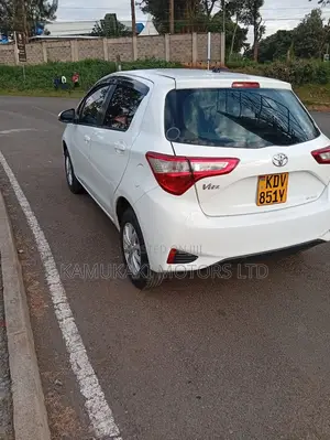 Toyota Vitz 2018 White