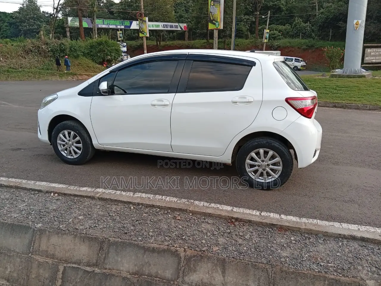 Toyota Vitz 2018 White