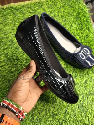 Ladies Flats Shoes