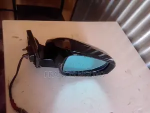 Harrier 2014 Right Side Mirror (Without Camera)
