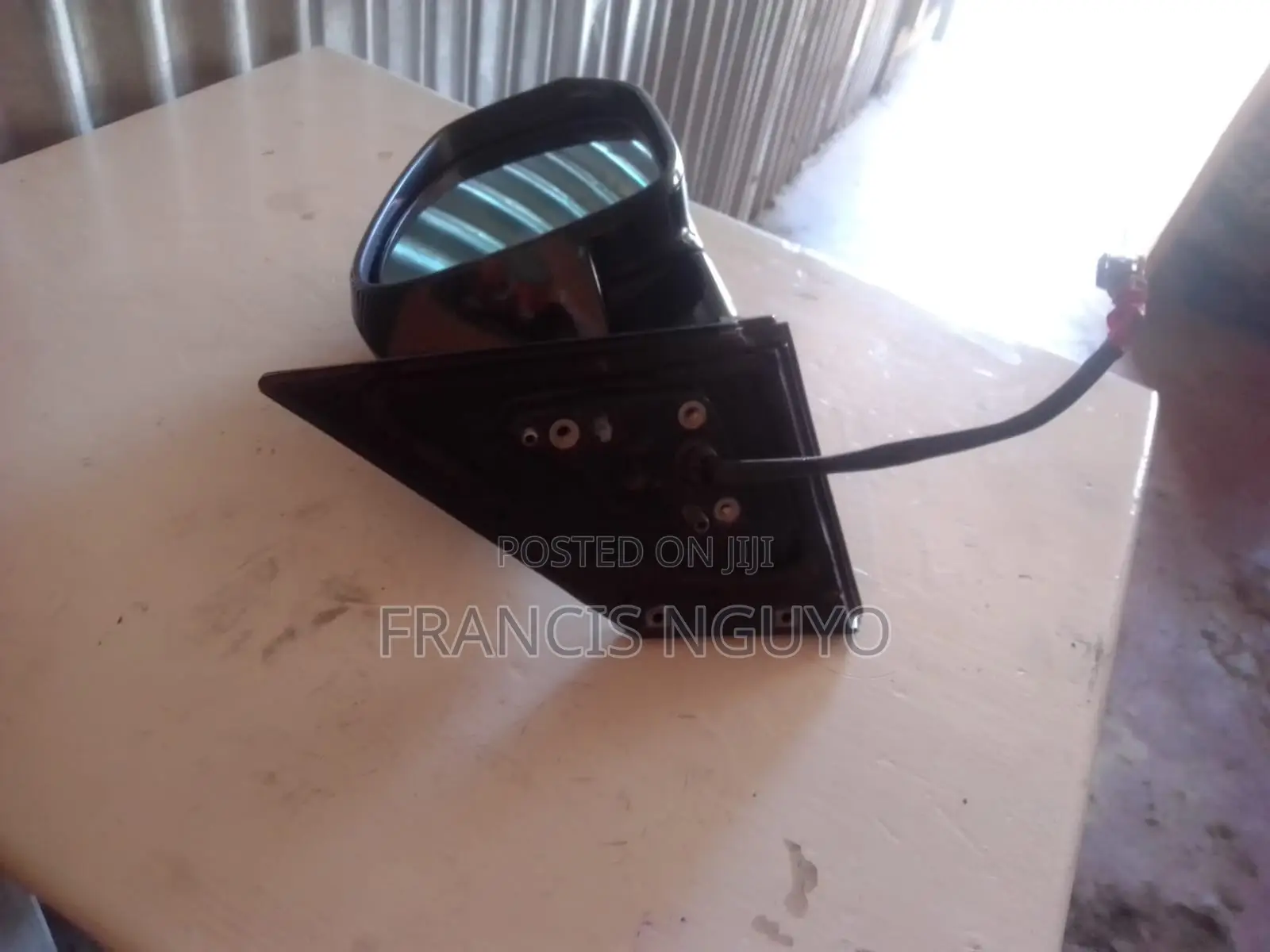 Harrier 2014 Right Side Mirror (Without Camera)