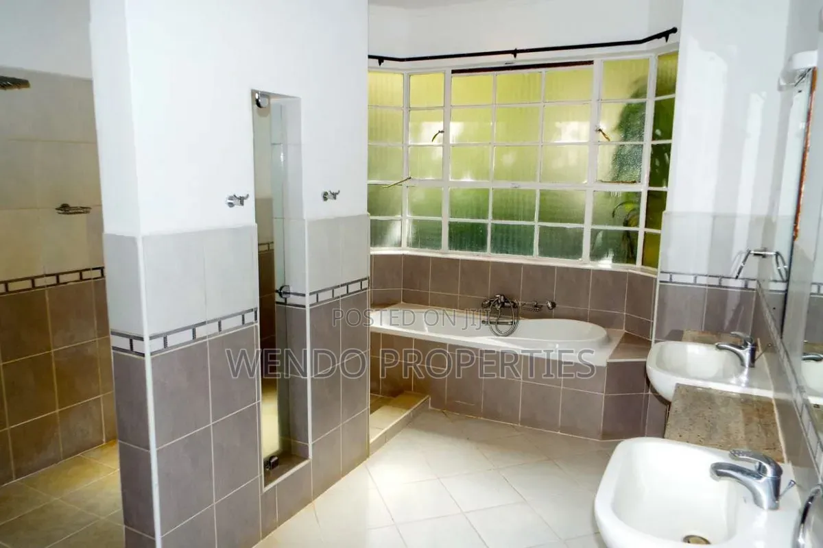 4bdrm Villa in Karen C for rent